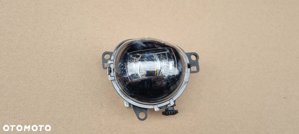 VOLVO S90 V90 LIFT 2021- Halogen LED prawy kratka oryginał - 2
