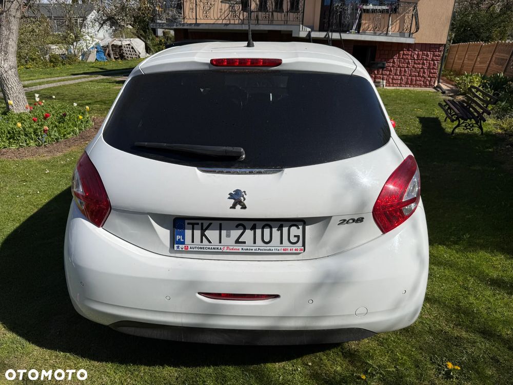 Peugeot 208 - 3
