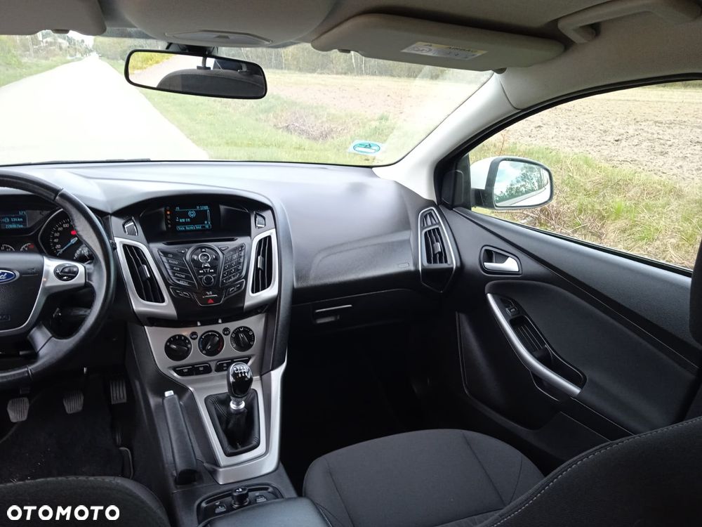 Ford Focus SW 1.6 TDCi Titanium - 19
