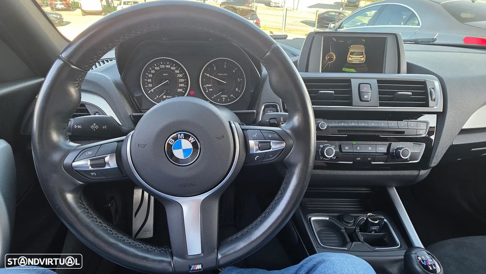 BMW 116 d Pack M - 17