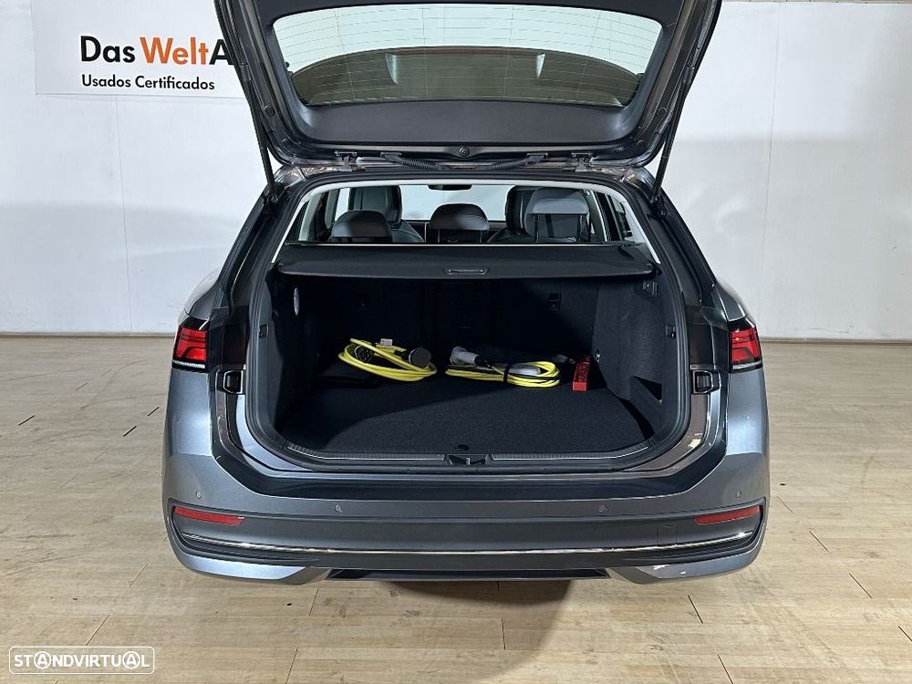 VW Passat Variant - 17