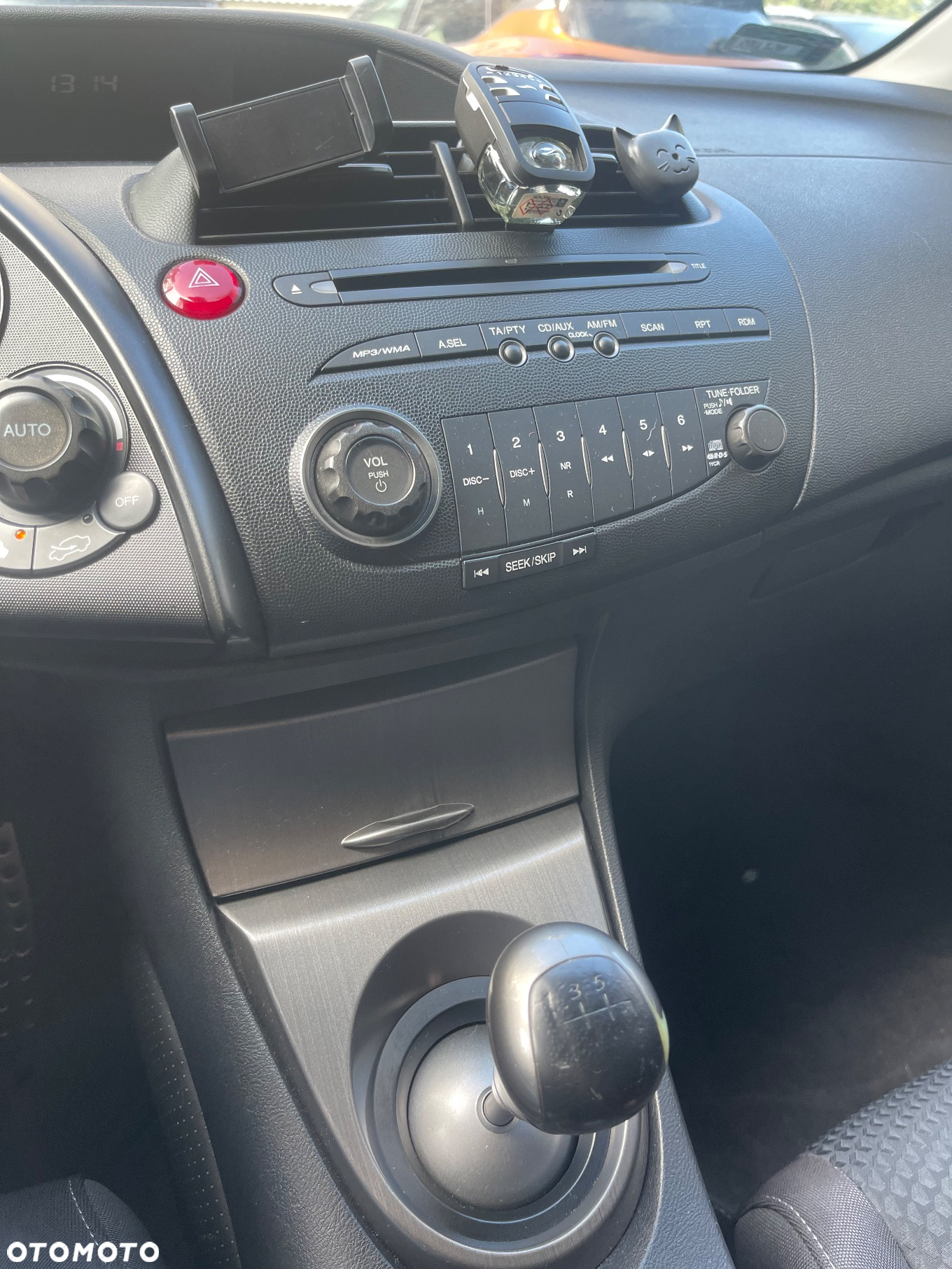 Honda Civic 1.4 Comfort - 11