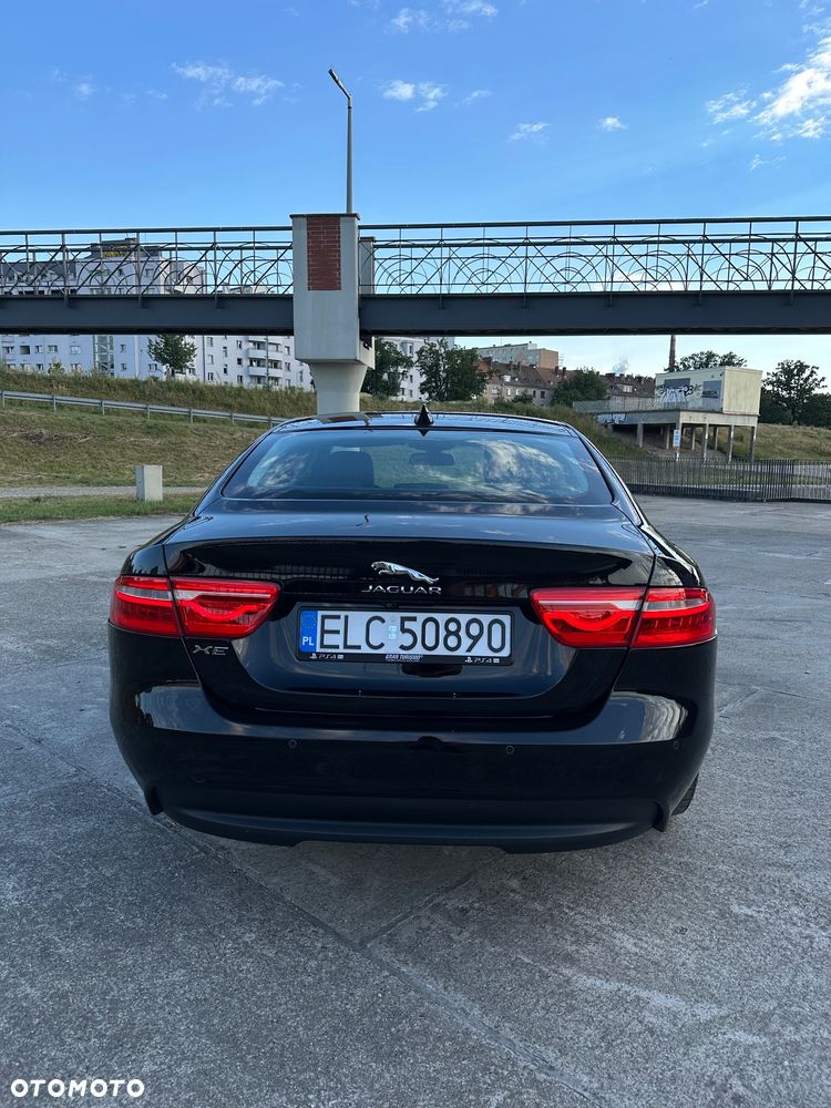 Jaguar XE E-Performance Pure - 5