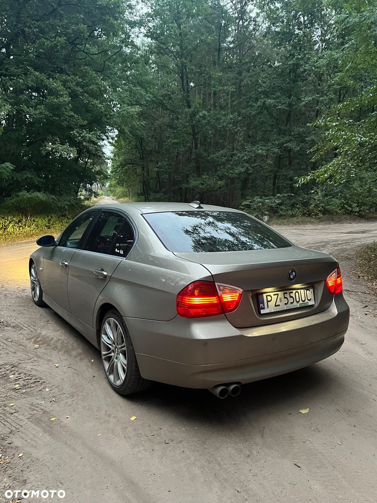 BMW Seria 3 325d - 8
