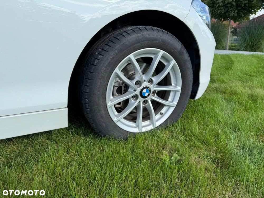 BMW Seria 1 116i - 17