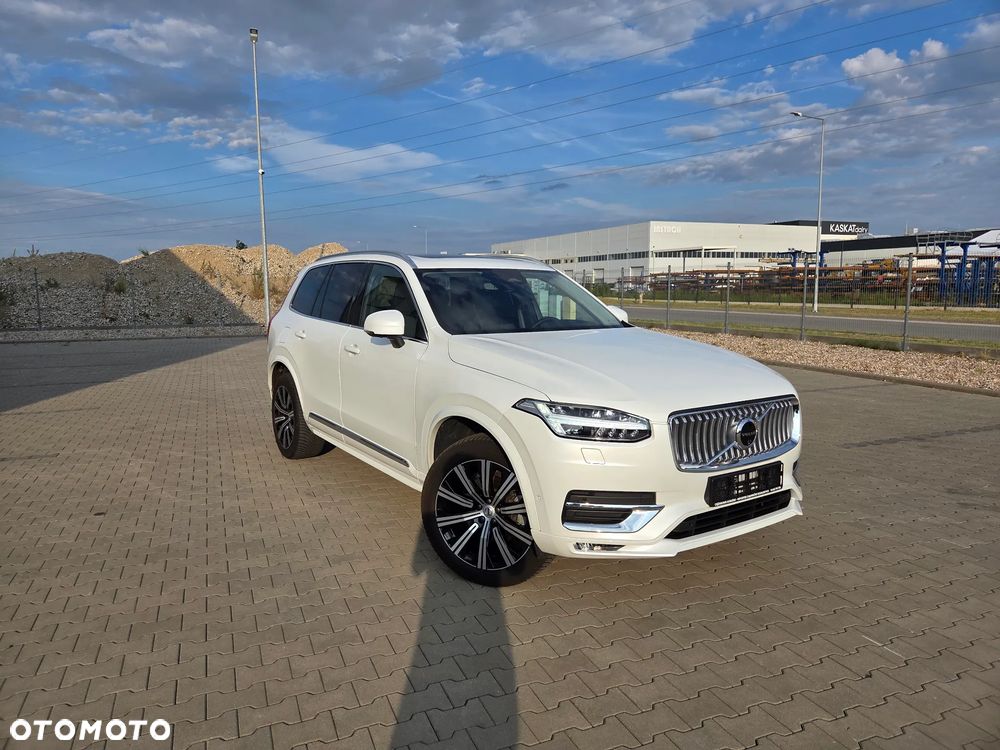 Volvo XC 90 B5 D AWD Plus Bright - 2