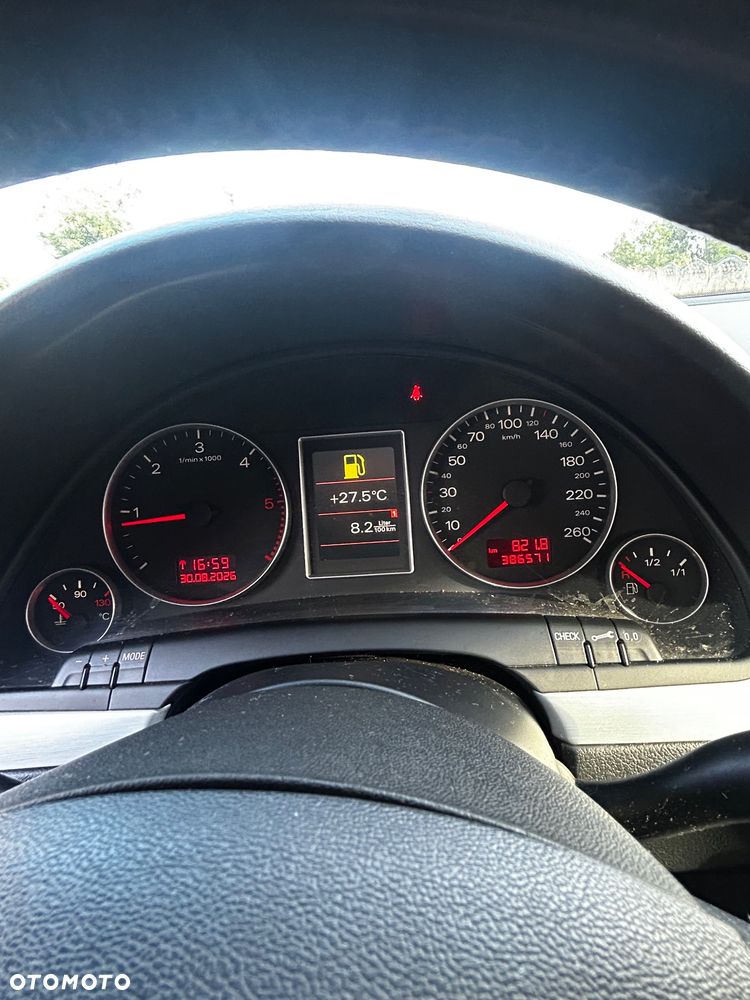Audi A4 Avant 2.7 TDI DPF - 8