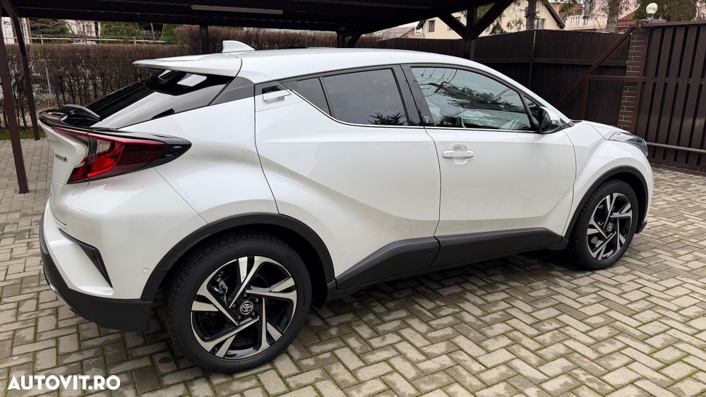Toyota C-HR 2.0 Hybrid Team Deutschland - 27