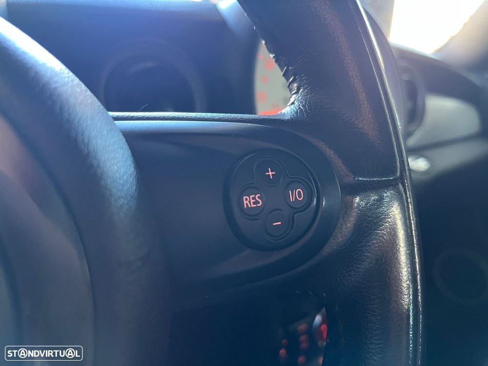 MINI Clubman Cooper D - 26