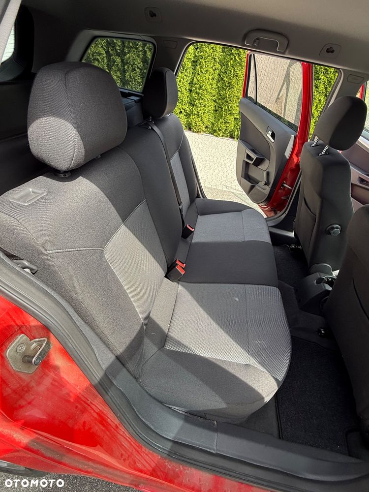 Opel Astra 1.6 - 11