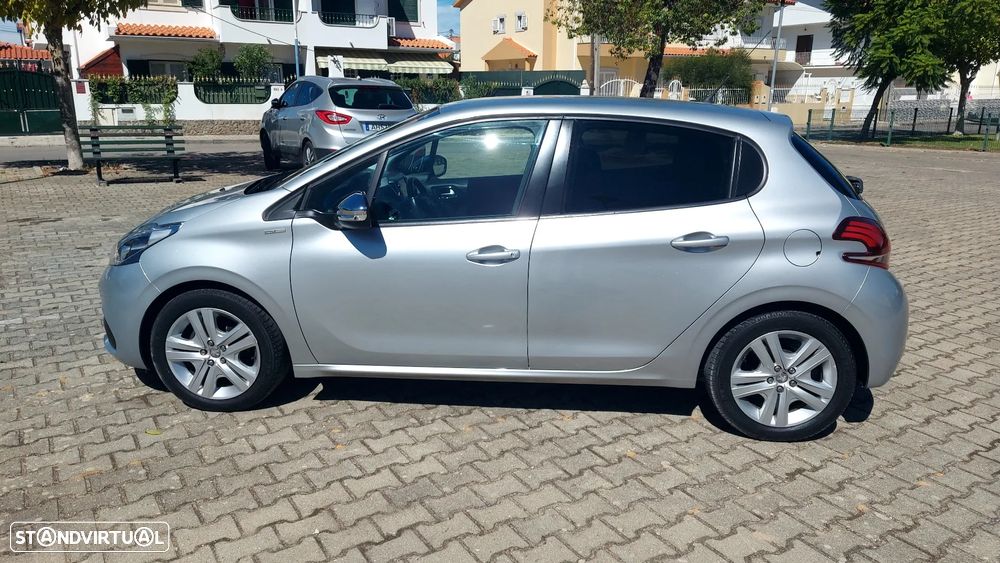 Peugeot 208 82 VTI Style - 2