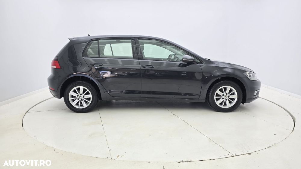 Volkswagen Golf 1.6 TDI Comfortline - 5