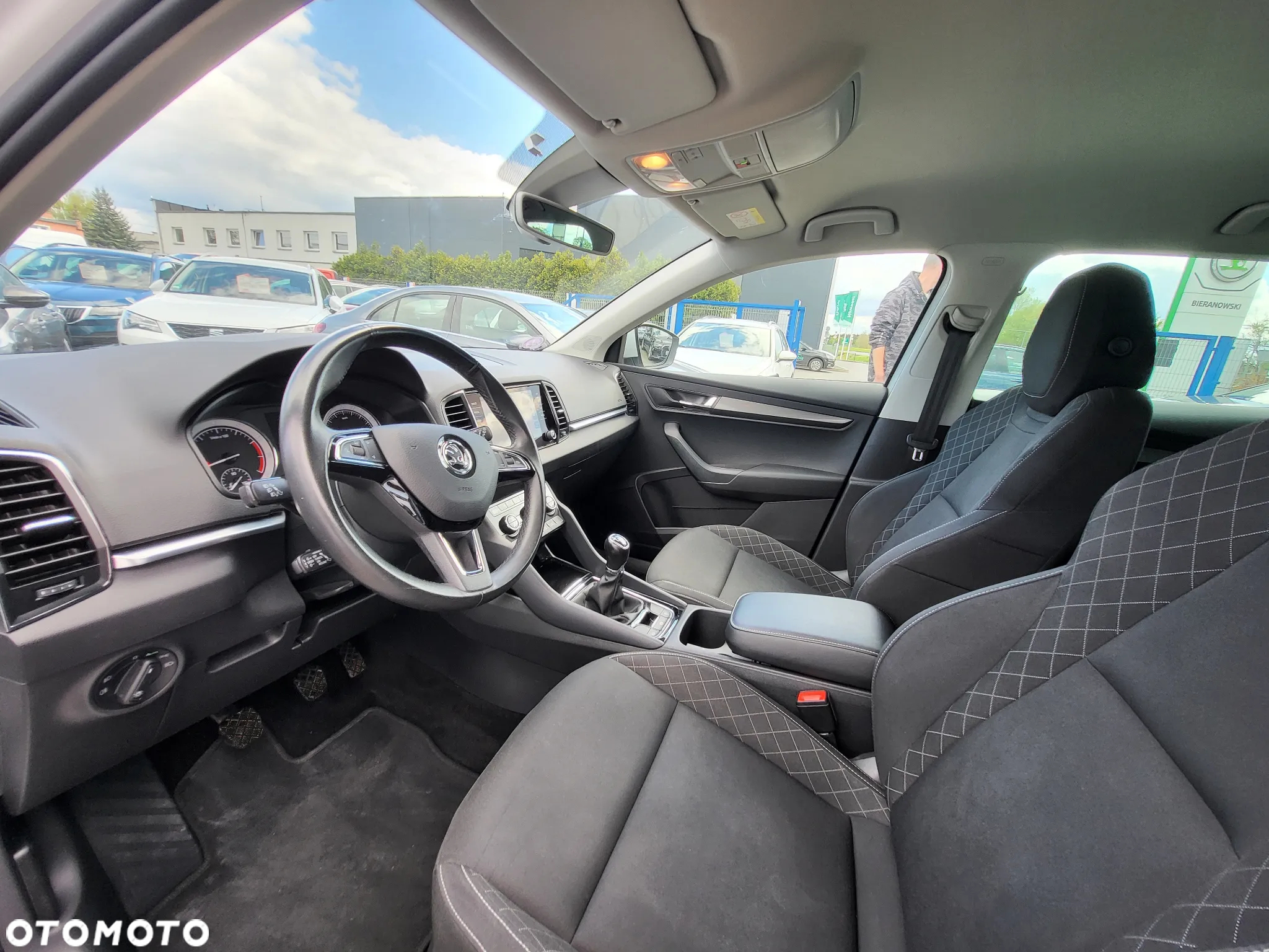 Skoda Karoq 1.0 TSI GPF 4x2 Ambition - 10