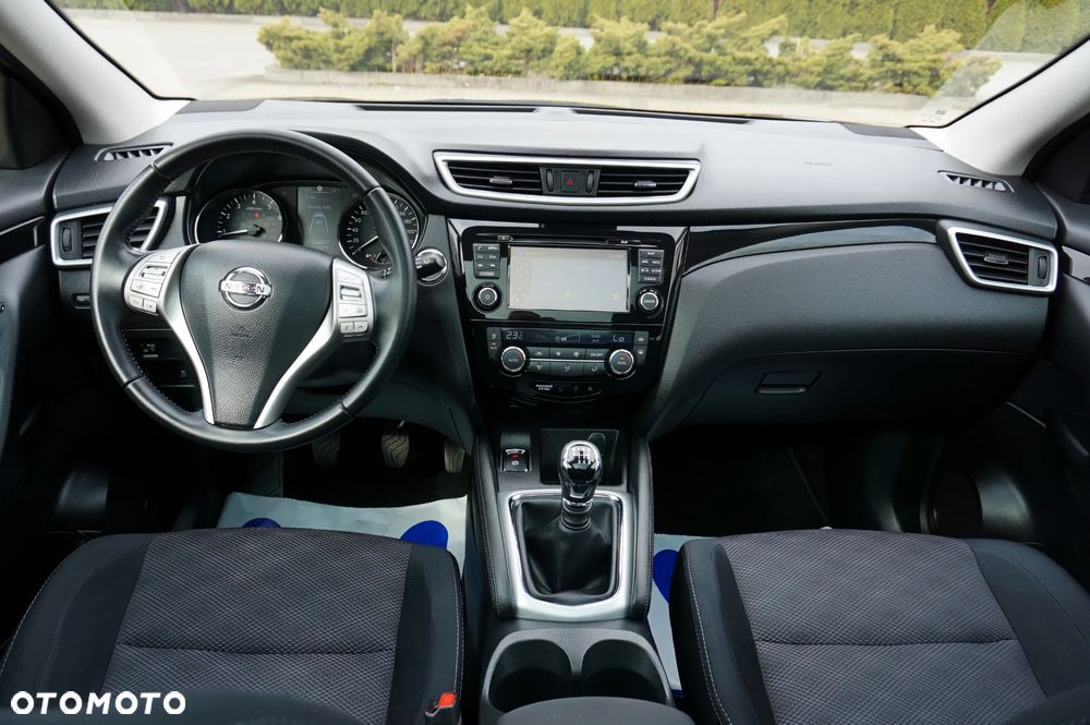 Nissan Qashqai 1.6 DIG-T 360 - 24