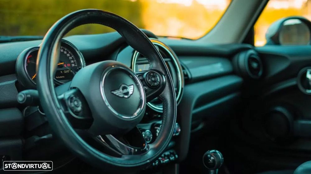 MINI 3 Portas Cooper D - 13