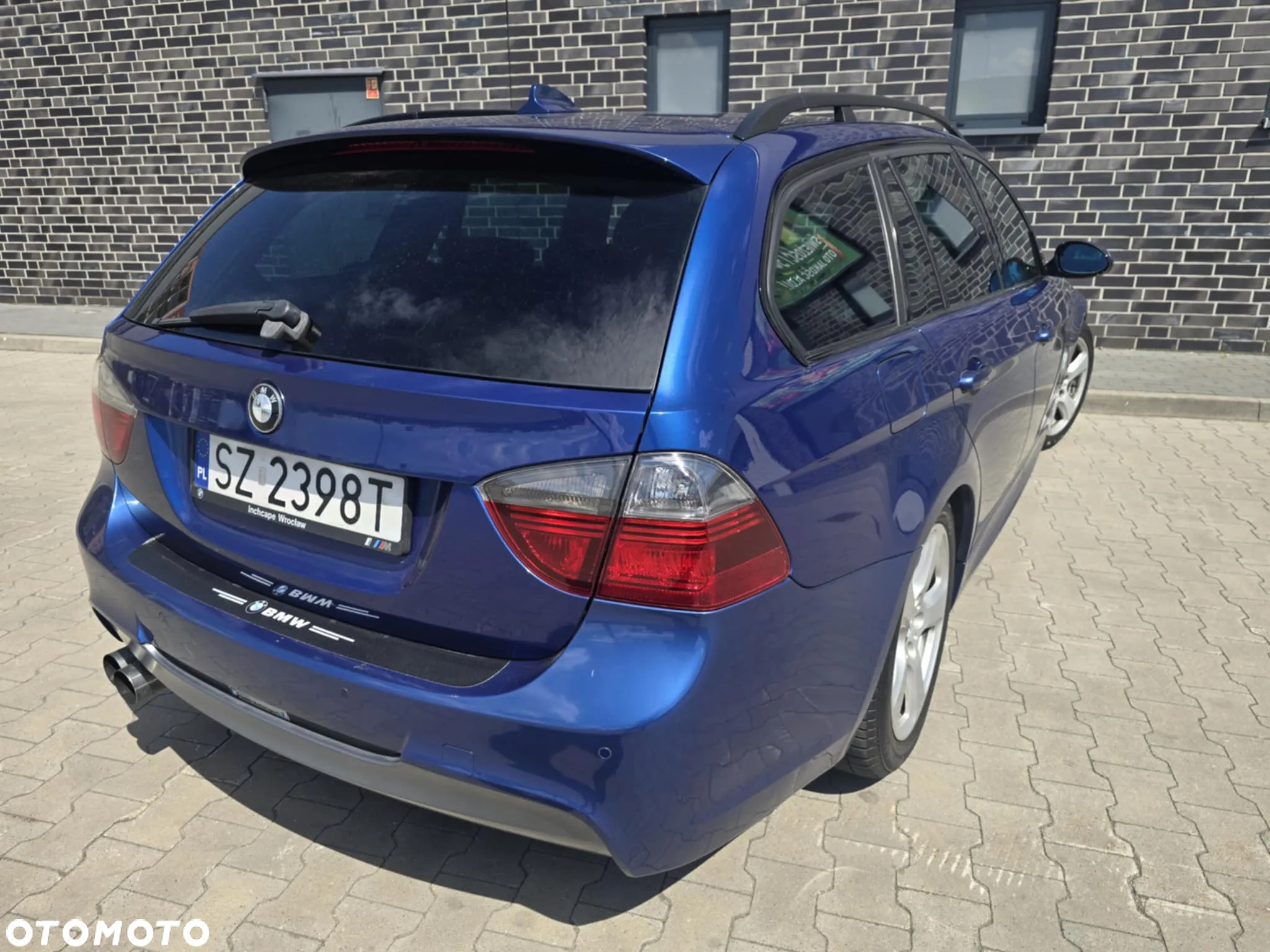 BMW Seria 3 330i Touring - 12