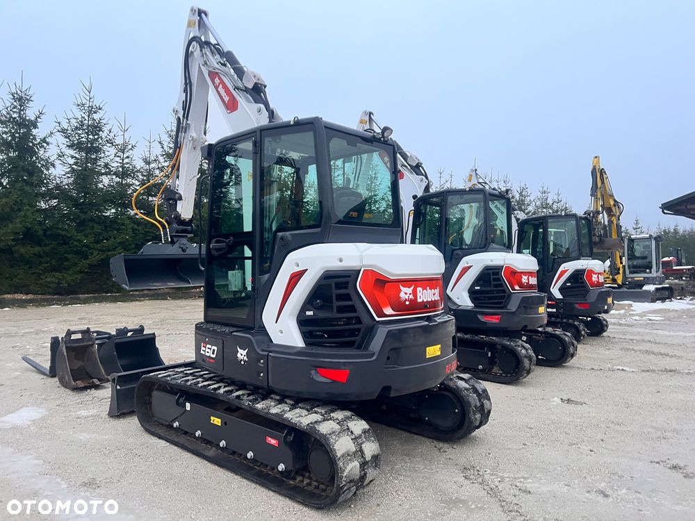 Caterpillar Minikoparka BOBCAT E55Z 23r E60 5 6 tony dodatk linie hydr e35 e 34 e35z cat 304 303,5 serwisowana 1 wł koparka gąsienicowa Cat 303.5 304 305 305.5 306  Kubota 3,5tony - 20
