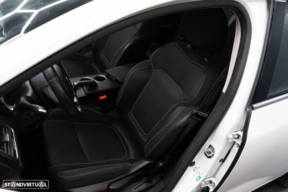 Renault Mégane 1.5 Blue dCi Intens - 25