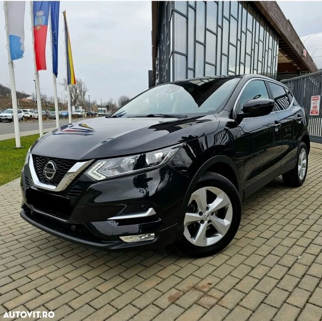 Nissan Qashqai 1.6L dCi Start/Stop 4X4-i N-Connecta - 1