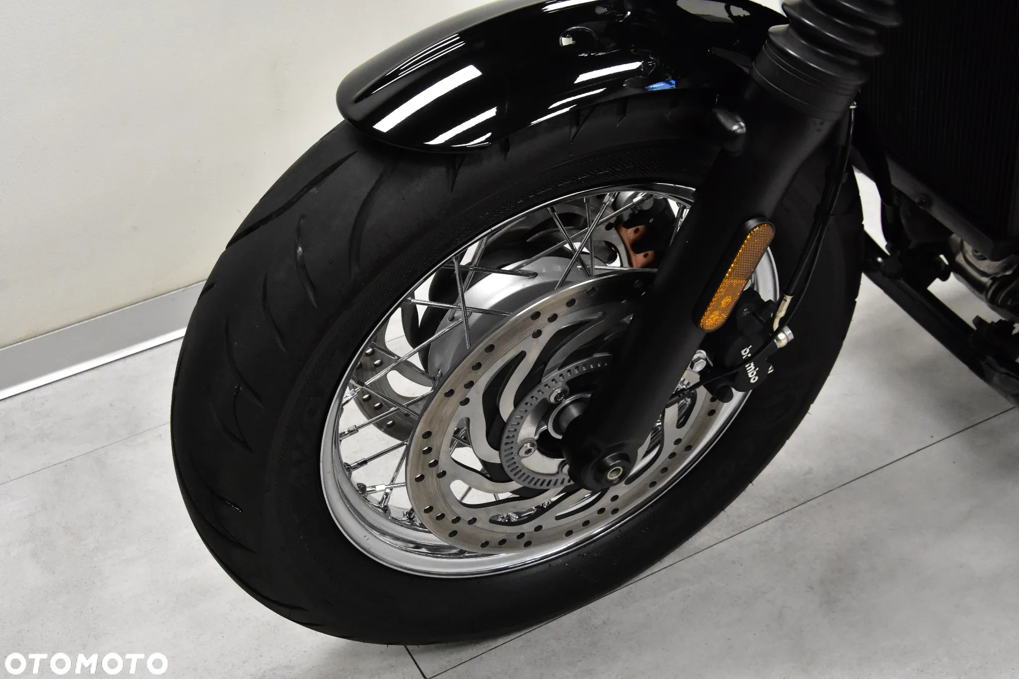 Triumph Bonneville - 33