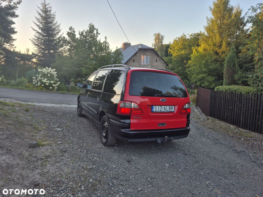 Ford Galaxy - 4