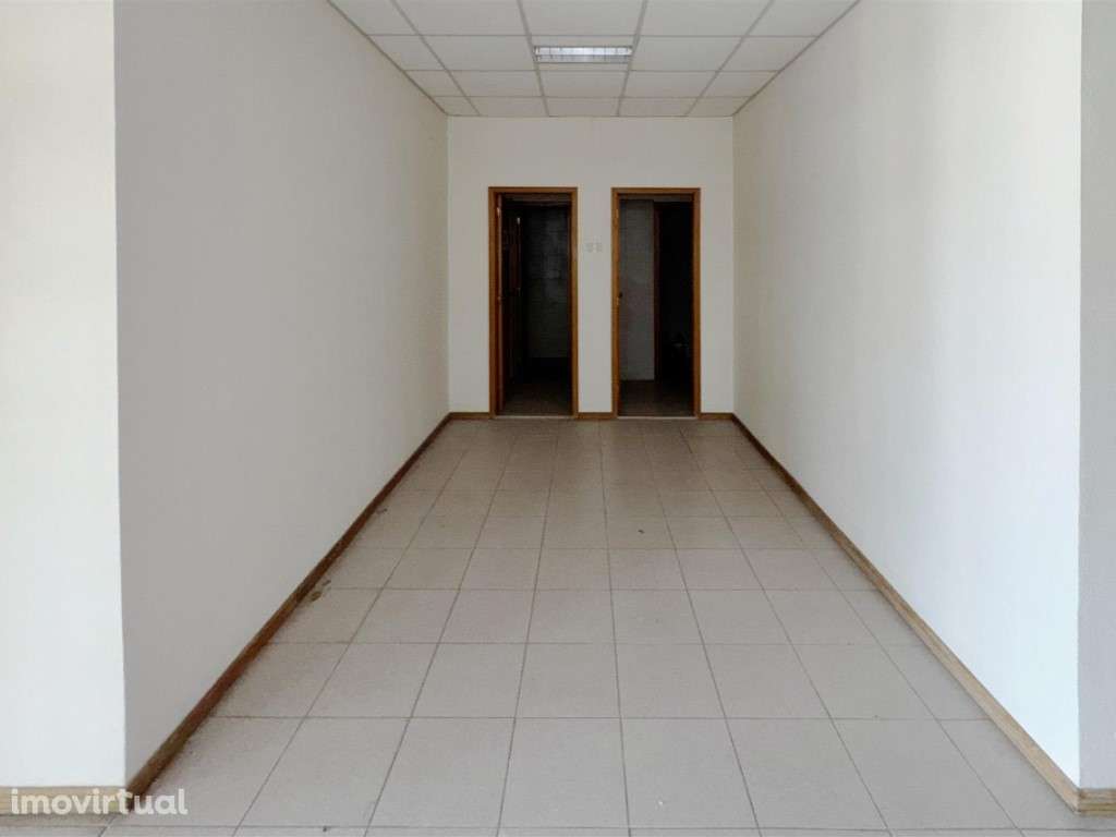 Loja, Urbanização Soltroia - Grande imagem: 5/11