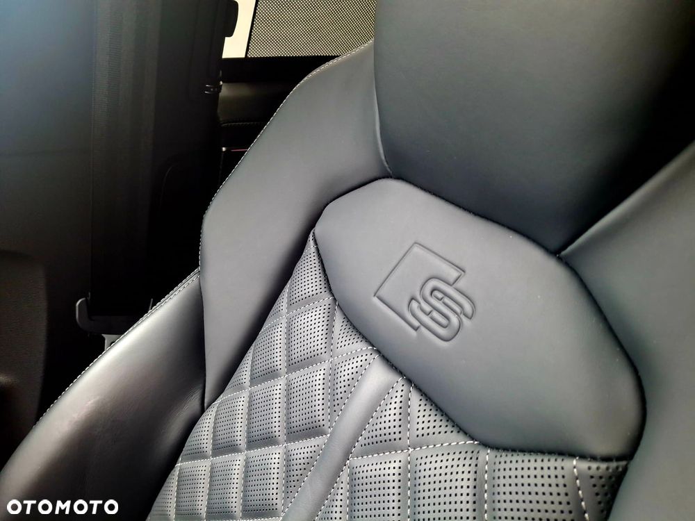 Audi SQ8 - 23