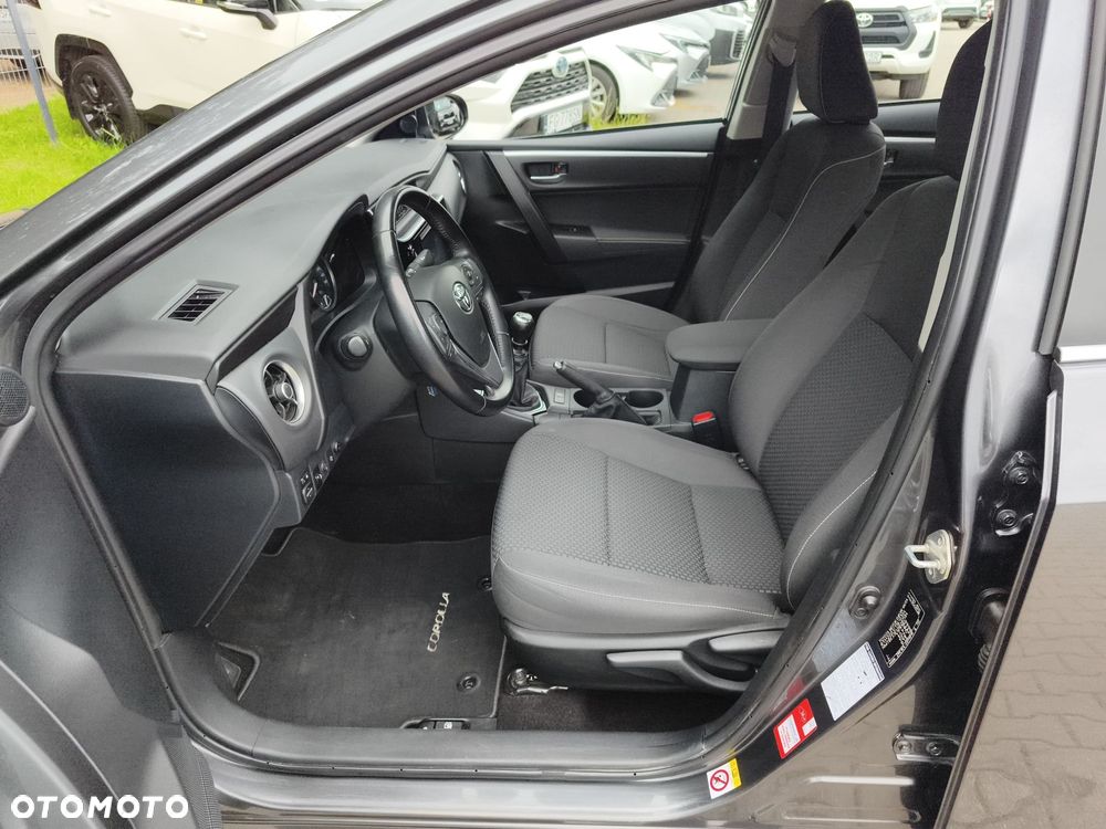 Toyota Corolla 1.6 Classic Plus - 15