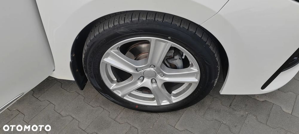 Toyota Corolla 1.6 Prestige MS EU6 - 19