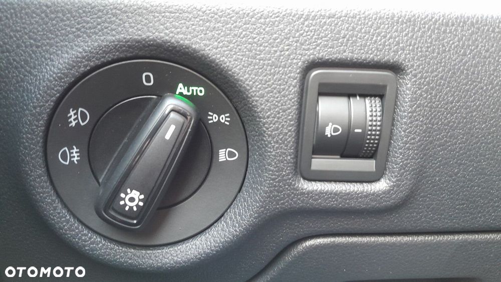 Skoda Fabia 1.0 TSI Selection DSG - 17