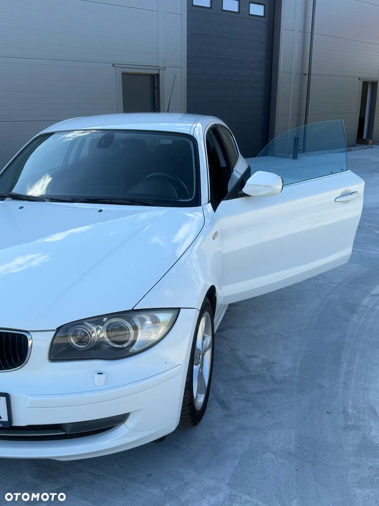 BMW Seria 1 116d DPF Edition Sport - 2