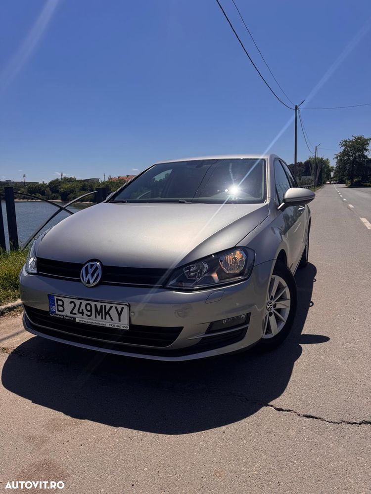 Volkswagen Golf 1.2 TSI Trendline - 1