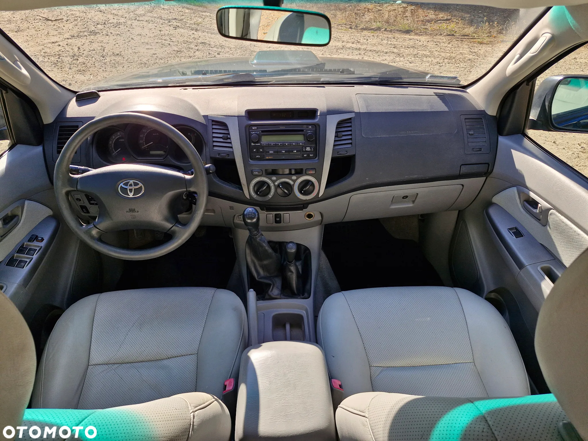 Toyota Hilux - 11