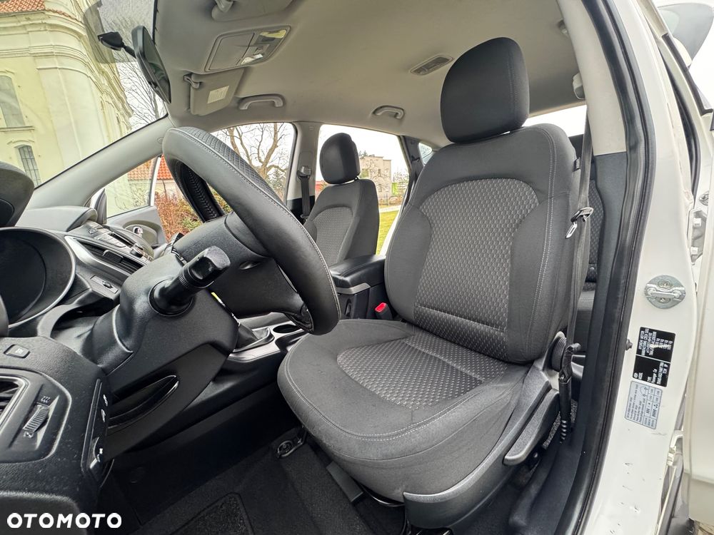 Hyundai ix35 - 23