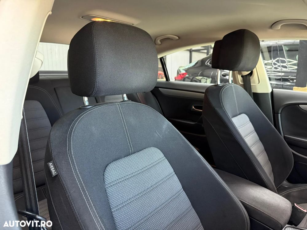 Volkswagen Passat CC 2.0 TDI BMT - 33