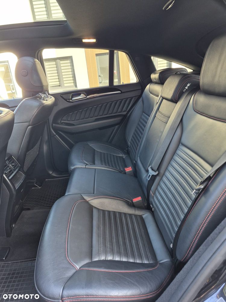 Mercedes-Benz GLE 350 d 4Matic 9G-TRONIC AMG Line - 29