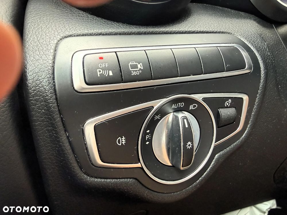 Mercedes-Benz GLC 250 d 4Matic 9G-TRONIC AMG Line - 19