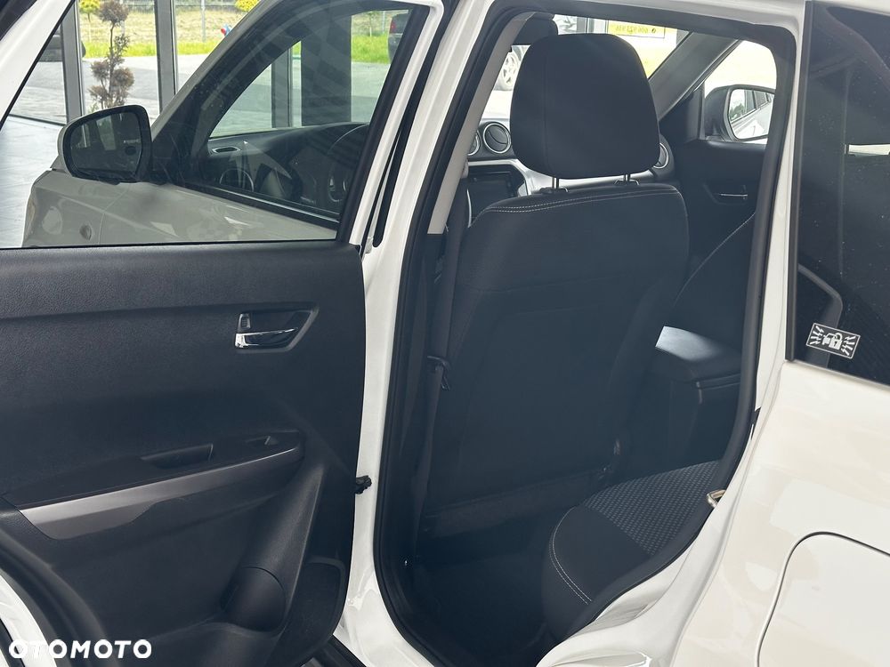 Suzuki Vitara 1.4 Boosterjet Hybrid Automatik Comfort - 16