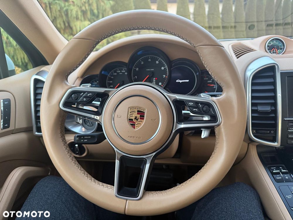 Porsche Cayenne Tiptronic S - 11