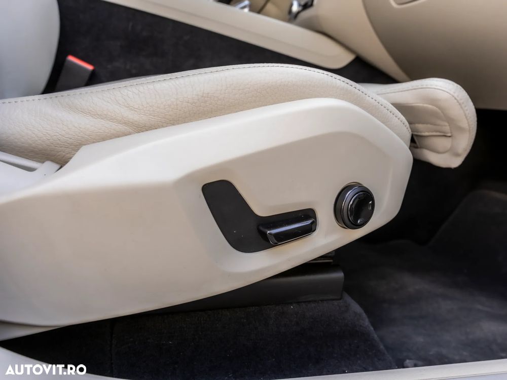 Volvo XC 60 B4 MHEV AT8 AWD Inscription - 35