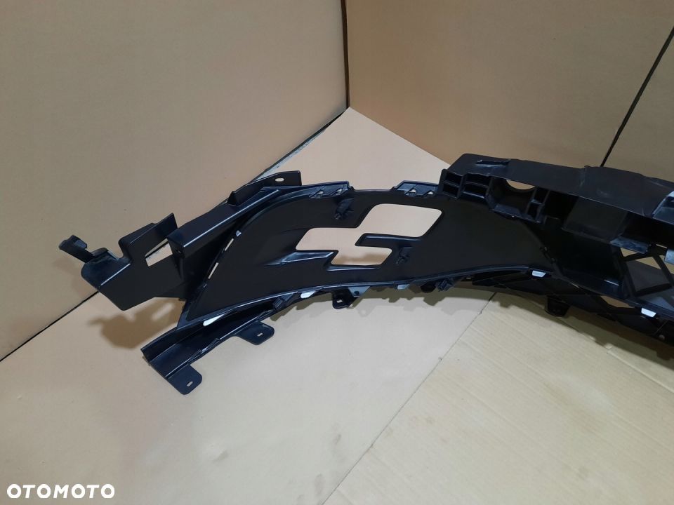 RENAULT MEGAN RS 17- ZDERZAK PRZOD PRZEDNI - 8