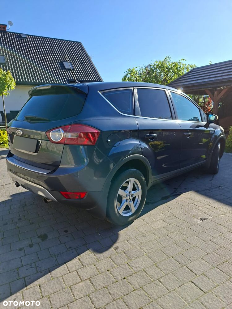 Ford Kuga 2.5 4x4 Titanium - 4
