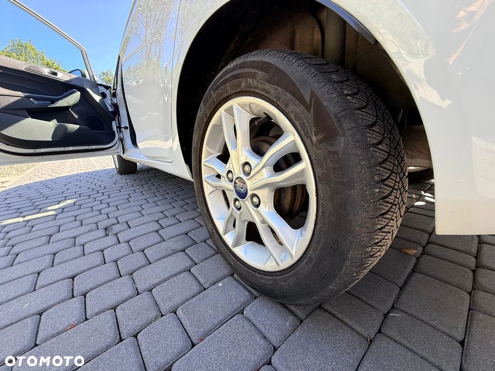 Ford Fiesta 1.0 EcoBoost S&S TITANIUM - 12