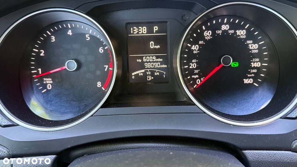 Volkswagen Jetta 2.0 Base - 16
