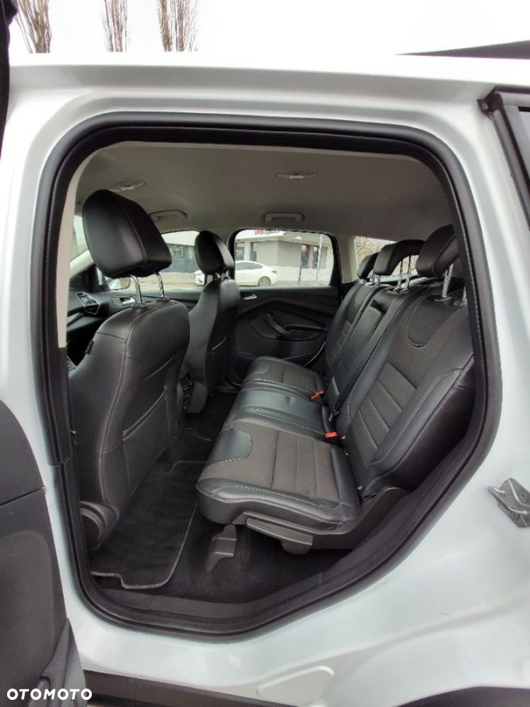 Ford Kuga 2.0 TDCi Titanium - 16