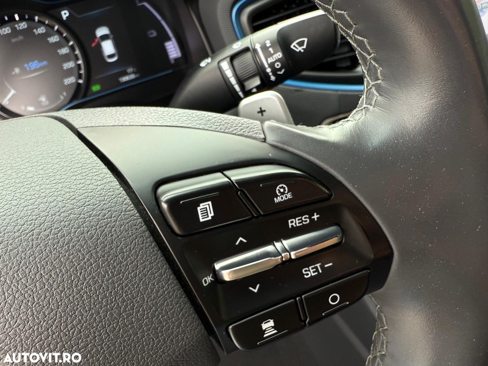 Hyundai IONIQ Hybrid 1.6 GDI Premium - 13