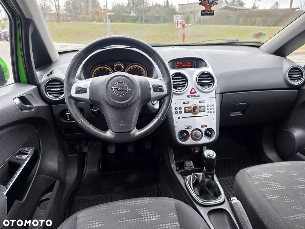 Opel Corsa - 8