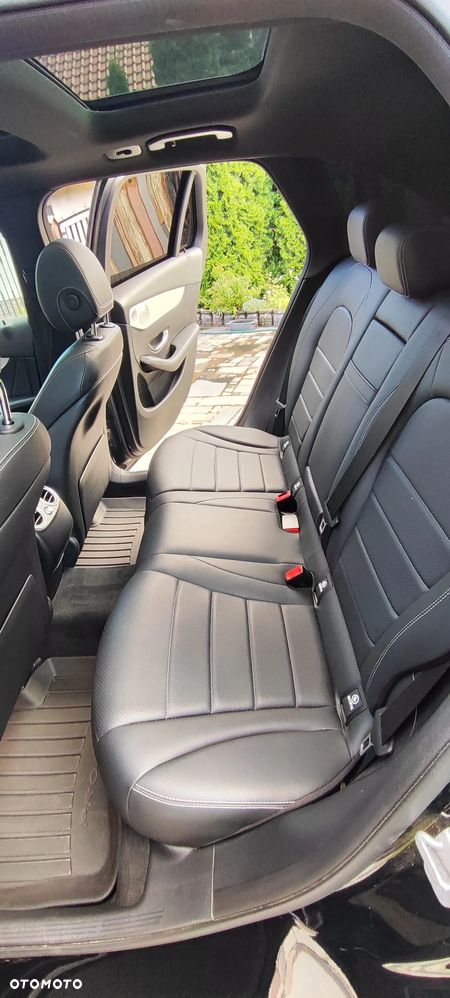 Mercedes-Benz GLC 300 4Matic 9G-TRONIC Edition AMG Line - 19