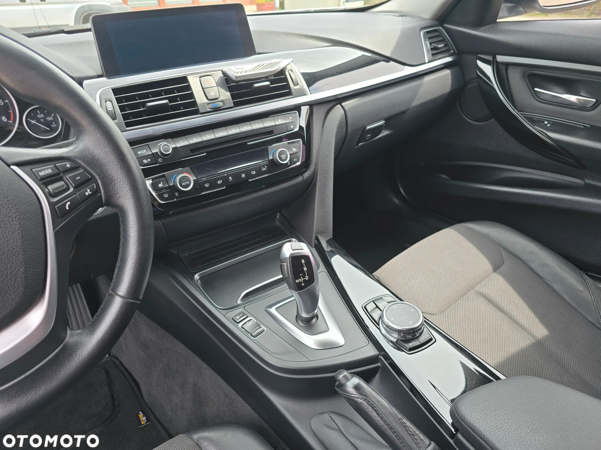 BMW Seria 3 320d xDrive Advantage - 21