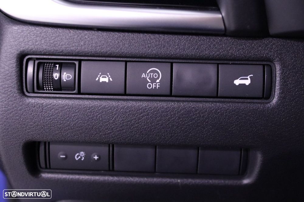 Nissan Qashqai 1.3 DIG-T N-Connecta - 18